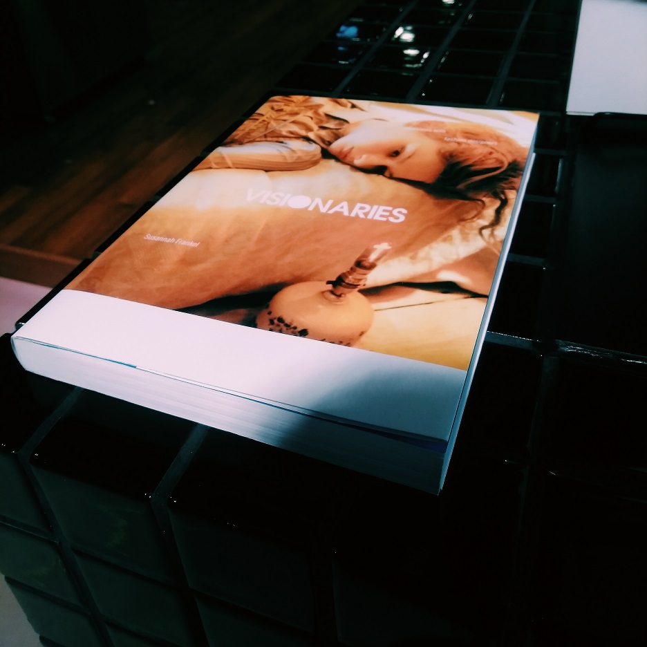 スザンナ・フランケル『ヴィジョナリーズ　ファッションデザイナーたちの哲学』（P-vine Books）